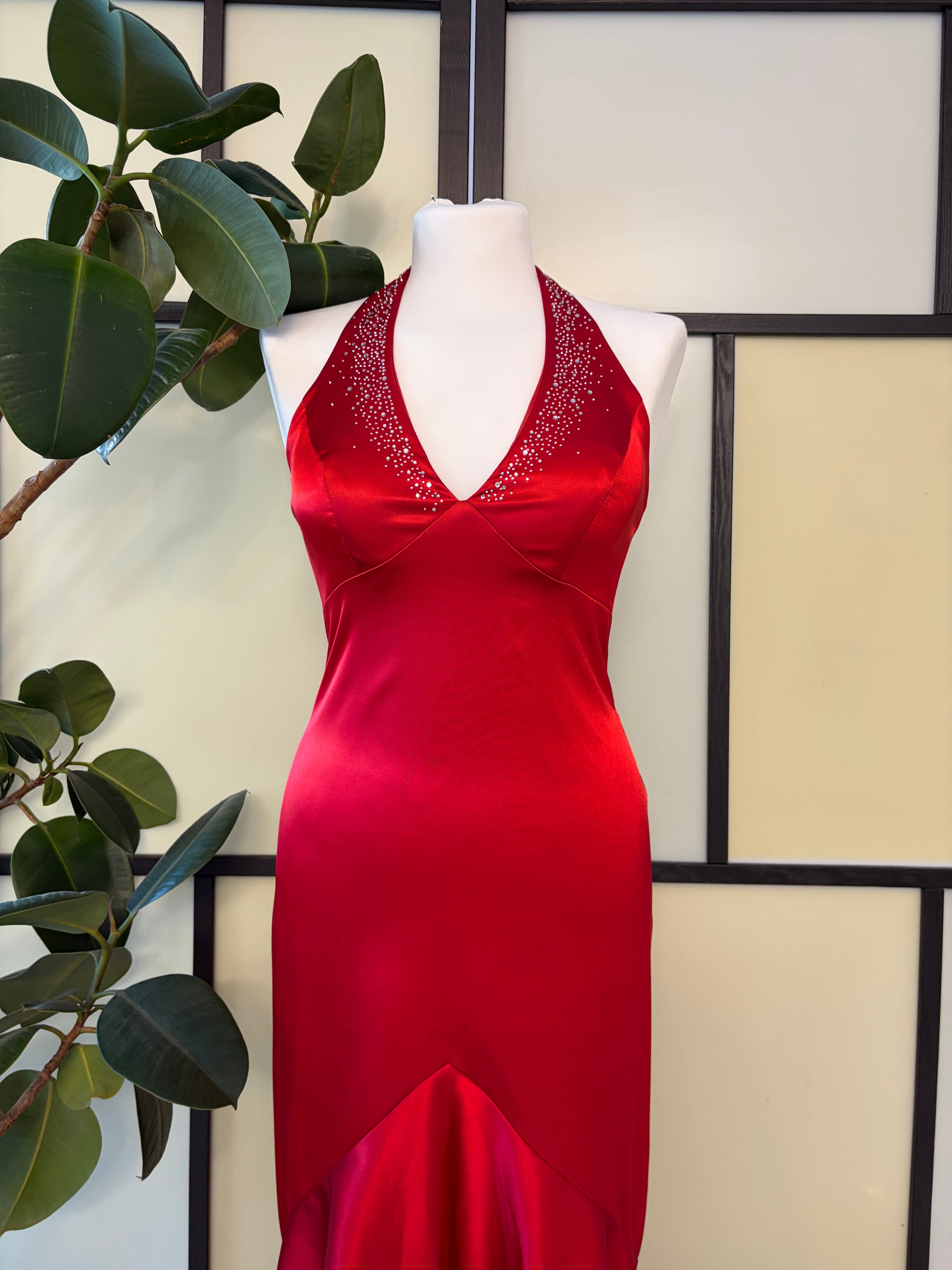 Red shimmering dress