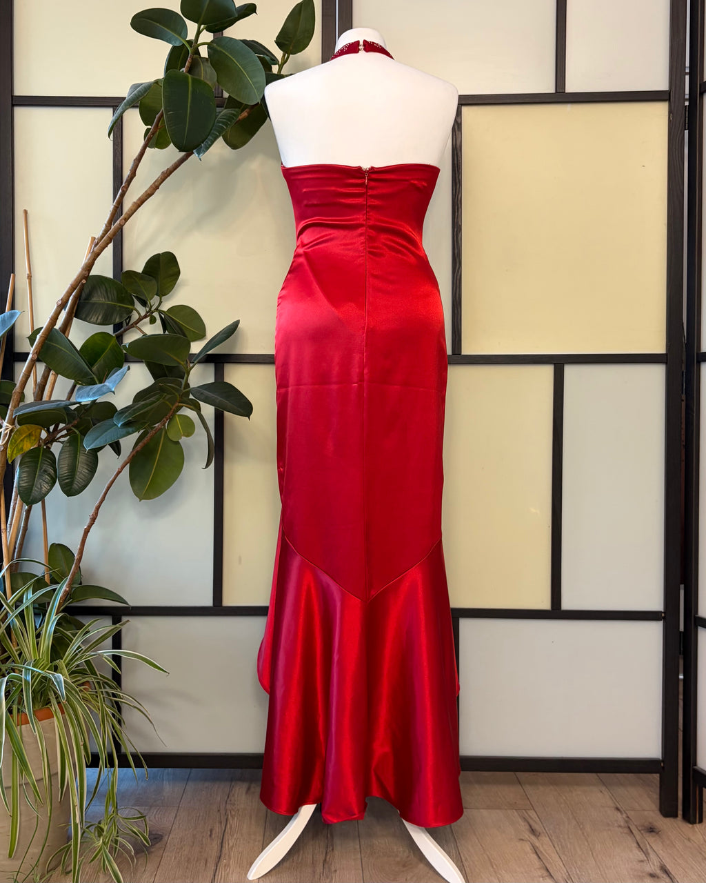 Red shimmering dress